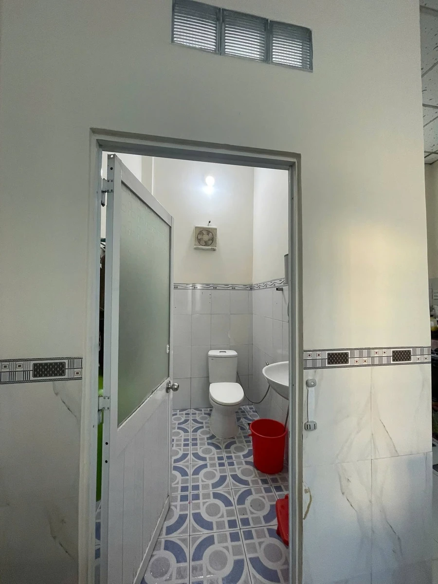 Bán nhà hẻm Nguyễn Trung Trực Rạch Giá, 100m², 2PN - Ảnh thu nhỏ 5
