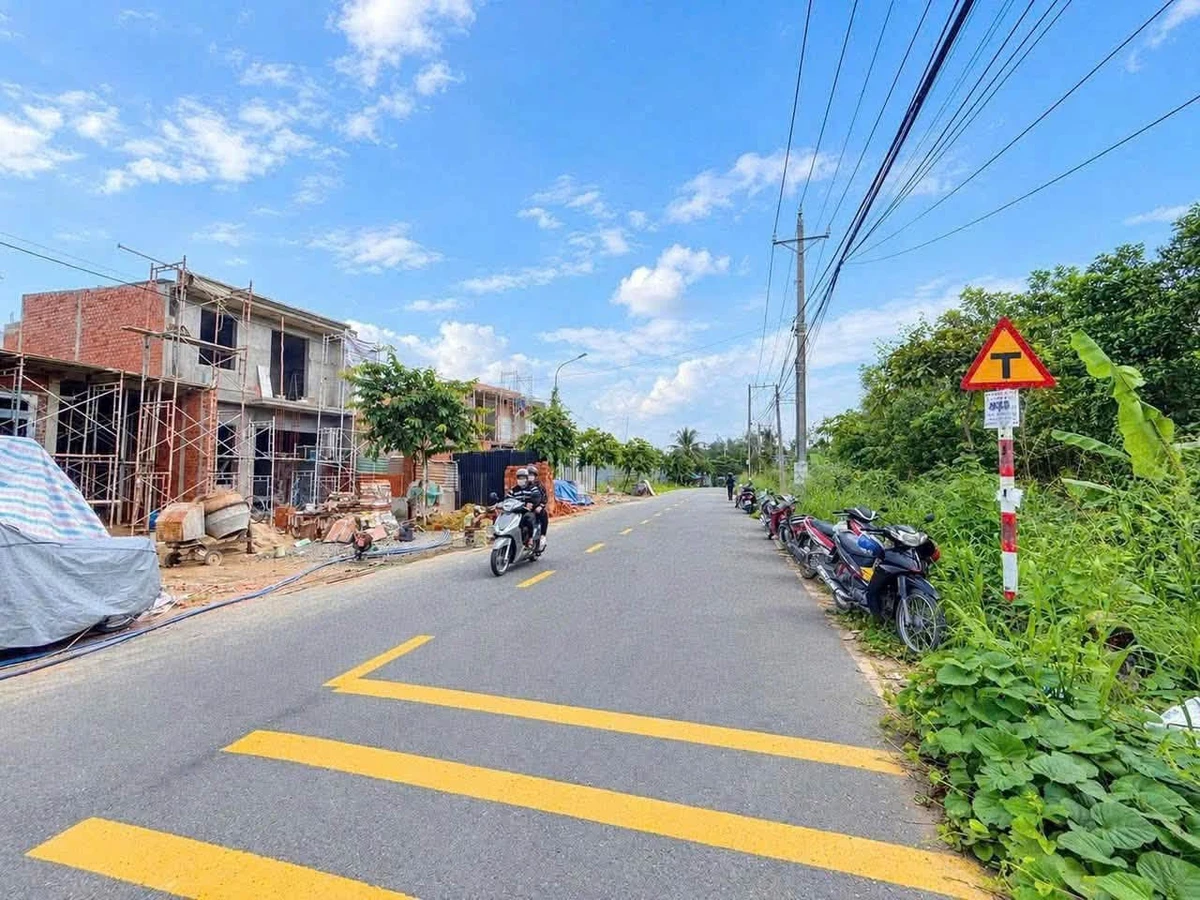 Bán đất góc 2 mặt tiền 123m2 Hương Lộ 7, 1 tỷ 980 triệu - Ảnh thu nhỏ 2