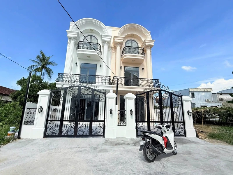 Bán biệt thự 3PN 220m2 đất 108m2 Huế 2,9 tỷ