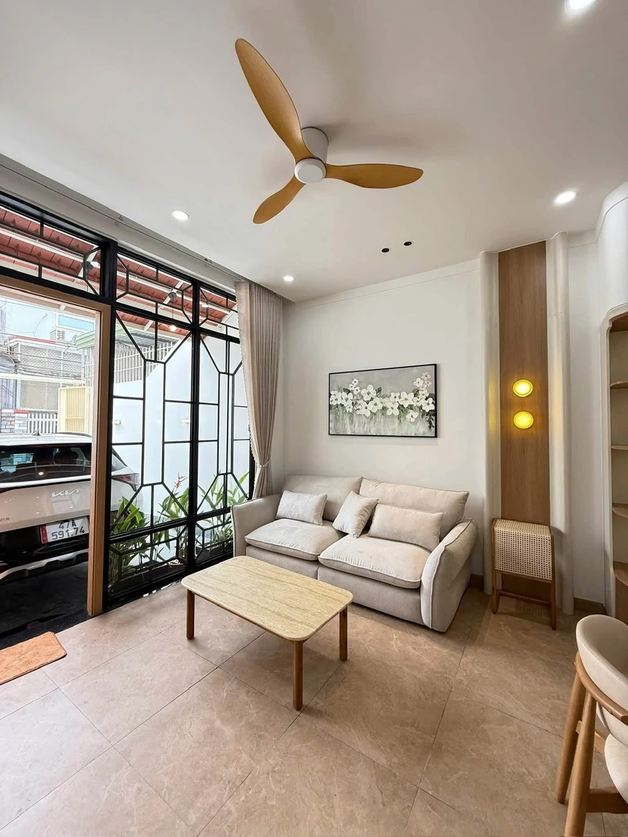Bán nhà mặt tiền đường Trương Đăng Quế, Buôn Ma Thuột, 4x24m, 3PN, giá 4,75 tỷ - Ảnh thu nhỏ 2