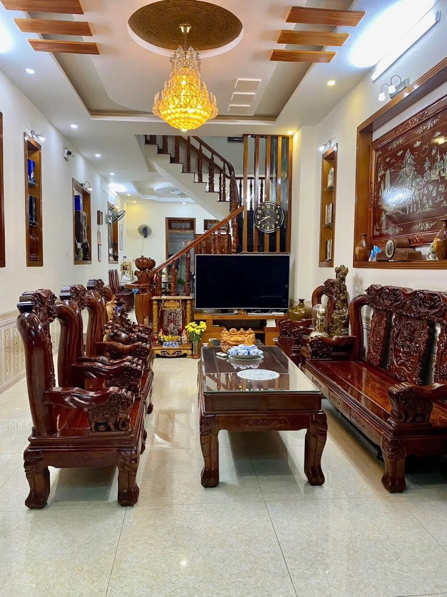 Bán nhà mặt tiền Nguyễn Thiện Thuật 105m² 4PN, Vũng Tàu 10,5 tỷ - Ảnh thu nhỏ 3