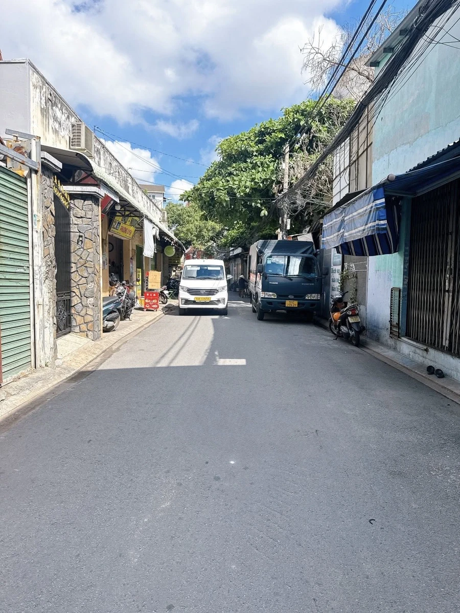 Bán shophouse 152m² 14+6 phòng 6 tầng thang máy Quận 1 - Ảnh 1