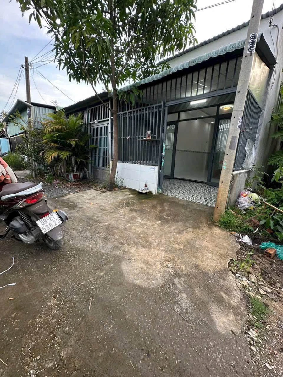Bán nhà cấp 4 mới 4x16m, 2 phòng ngủ, đường Thạnh Xuân 31, Quận 12 - Ảnh 1