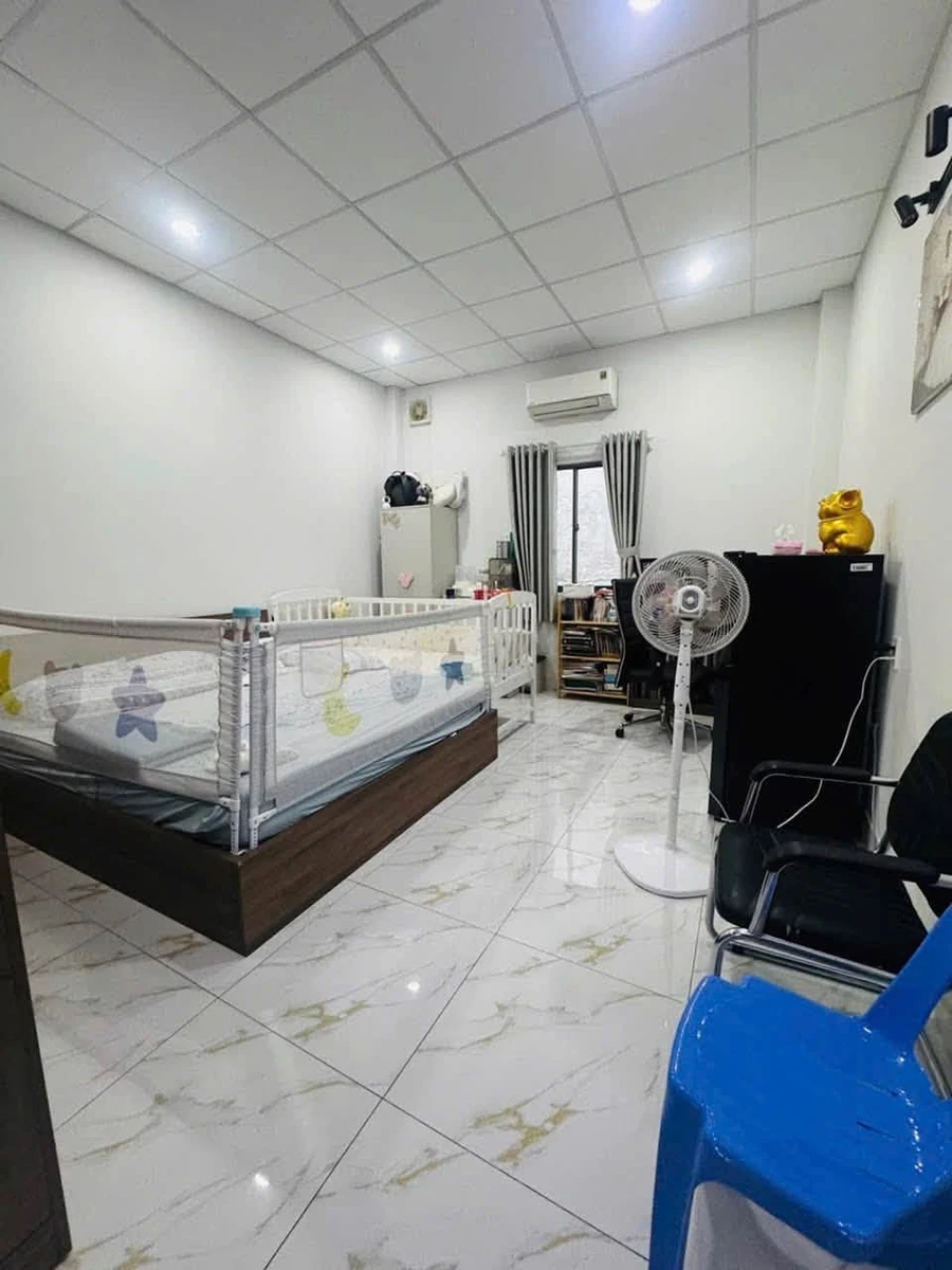 Bán nhà phố Tân Phú 58m² 2PN, giá hơn 5 tỷ - Ảnh thu nhỏ 4