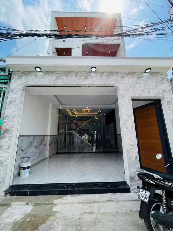 Bán nhà hẻm xe hơi 3PN, 100m2 Phường Long Hưng, Đồng Nai