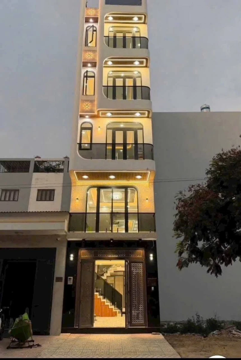 Bán nhà 4,5 tấm Bình Tân 64m2, giá 7,6 tỷ - Ảnh 1