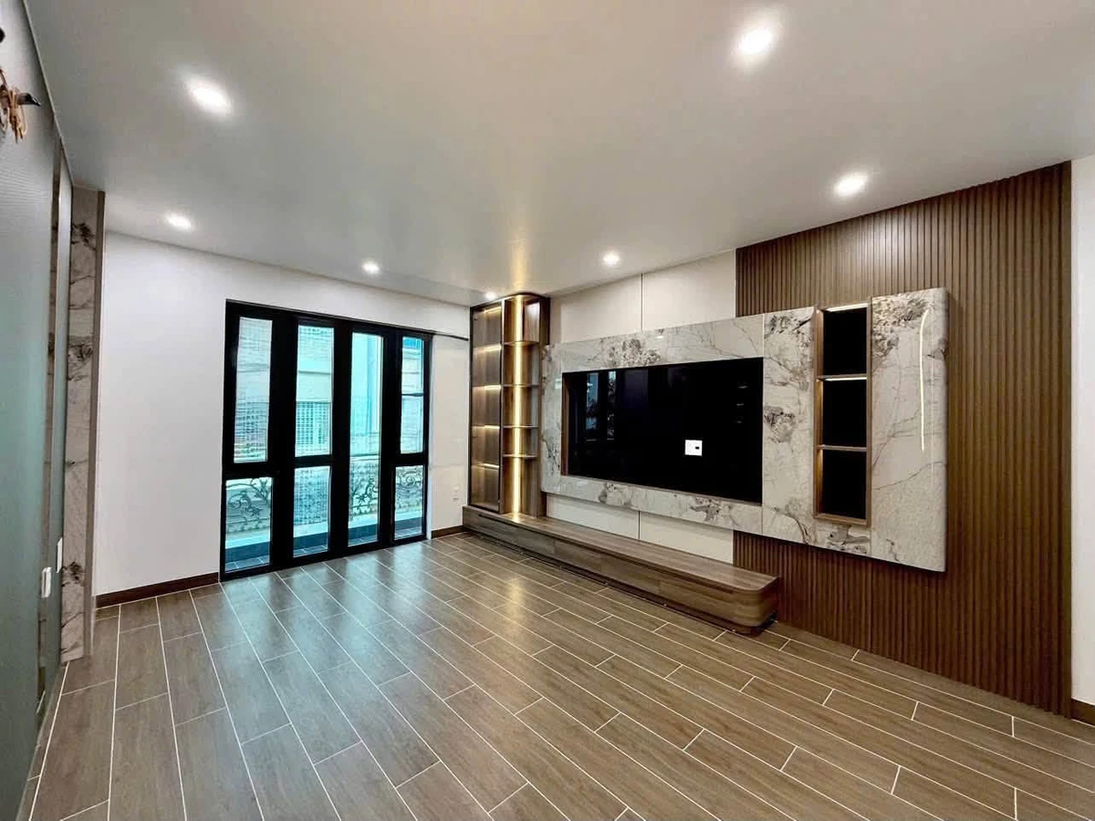 Bán nhà 5 tầng 60m2 full nội thất Ngô Gia Tự, Hải Phòng - Ảnh thu nhỏ 4