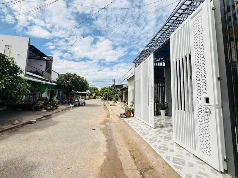 Bán nhà mặt tiền 100m2, 2PN Phan Văn Trường, Rạch Giá, An Giang, 1,99 tỷ