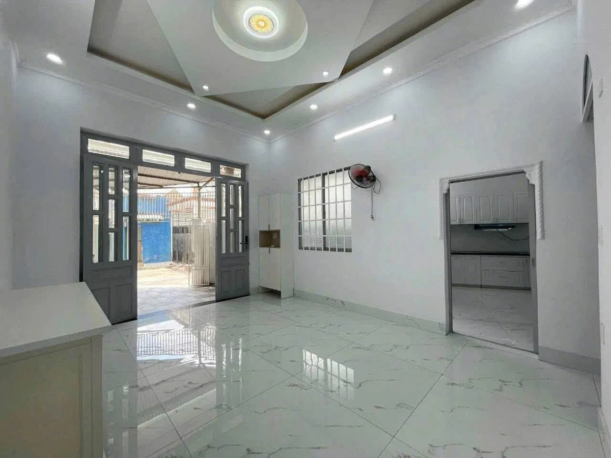 Bán nhà 110m2, 3 phòng ngủ, sổ riêng thổ cư, hẻm ô tô tại An Bình, Trấn Biên, Đồng Nai - Ảnh thu nhỏ 2