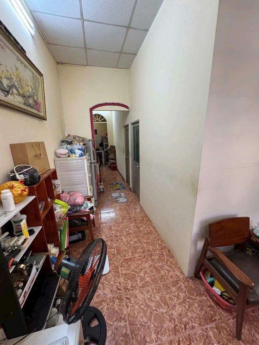Bán nhà hẻm Đoàn Văn Bơ Quận 4, 45.1m2, 3PN, giá hơn 4 tỷ - Ảnh thu nhỏ 4