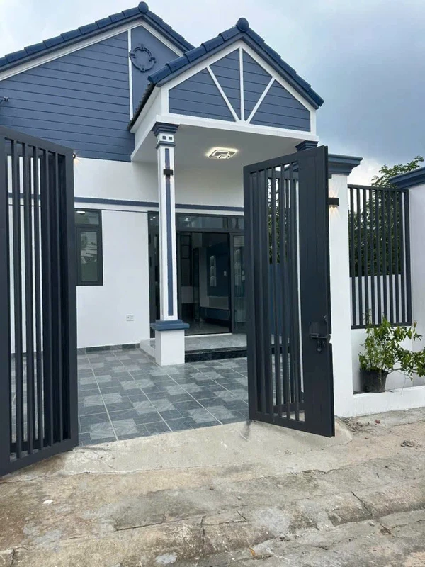 Nhà phố Bến Cát 138m² giá 1 tỷ 920 triệu