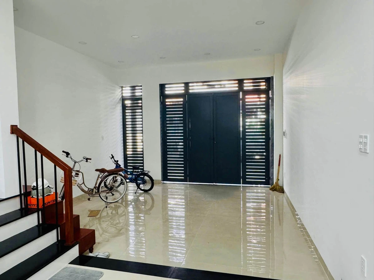 Bán nhà 2 tầng 97,5m² Phan Vinh Nha Trang gần biển - Ảnh thu nhỏ 3