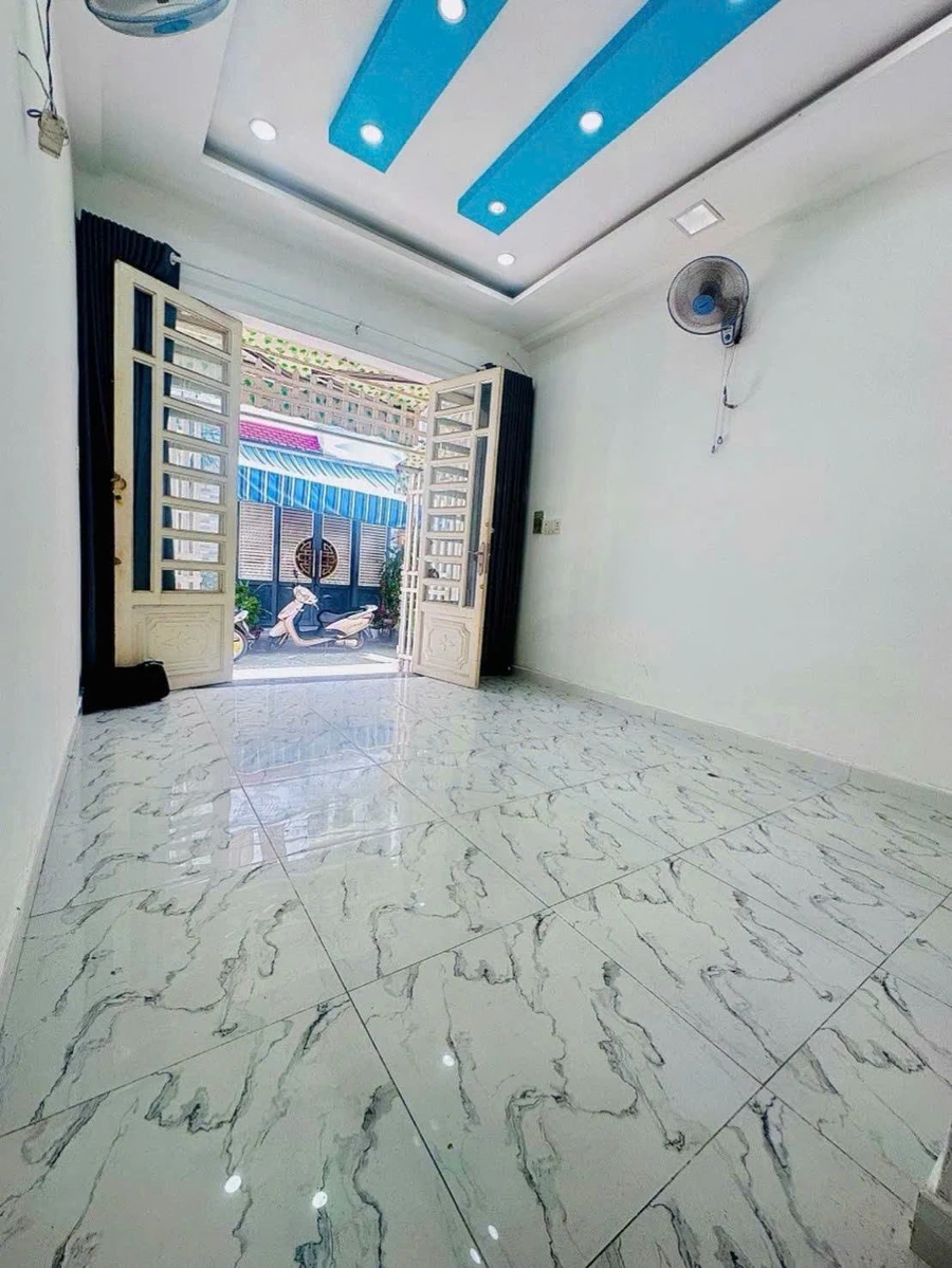 Bán nhà 3 tầng HXH đường số 12 gần ngã tư Bốn Xã, Bình Tân, 30,6m2, nhỉnh 3 tỷ - Ảnh thu nhỏ 2