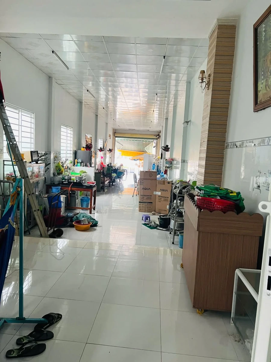 Bán nhà mặt tiền đường Hoàng Lê Kha, Tây Ninh, 193.5m², 4 tỷ 800 triệu - Ảnh 1