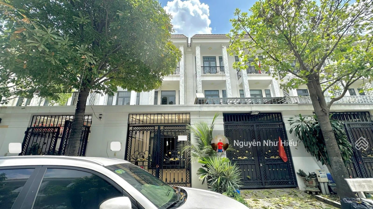 Bán nhà hoàn công 1 trệt 2 lầu đúc đổ 3 tấm KDC Hoàng Nam 3 Phường Đông Hòa Thành phố Dĩ An - Ảnh thu nhỏ 2