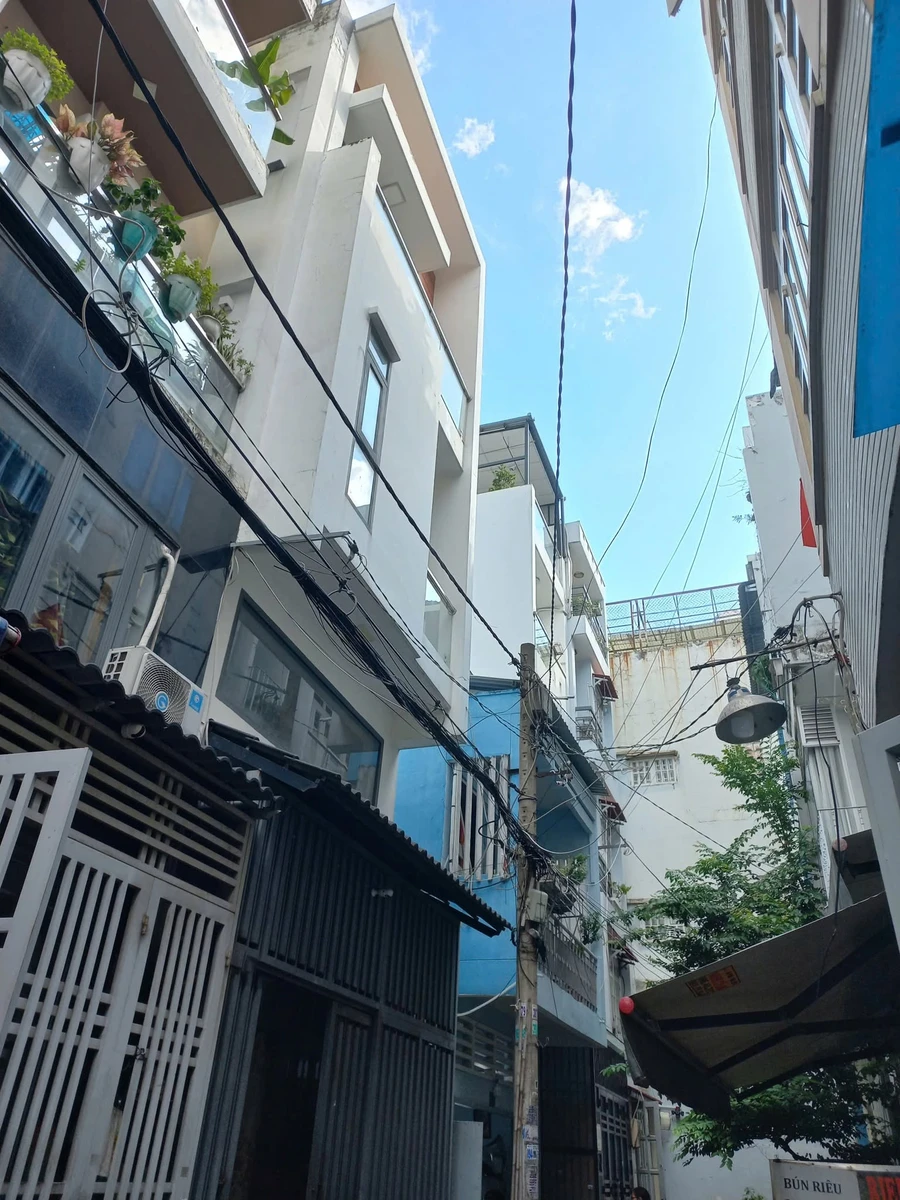 Bán nhà phố gần Đại học Bách Khoa, 147m², 9.5 tỷ - Ảnh thu nhỏ 2