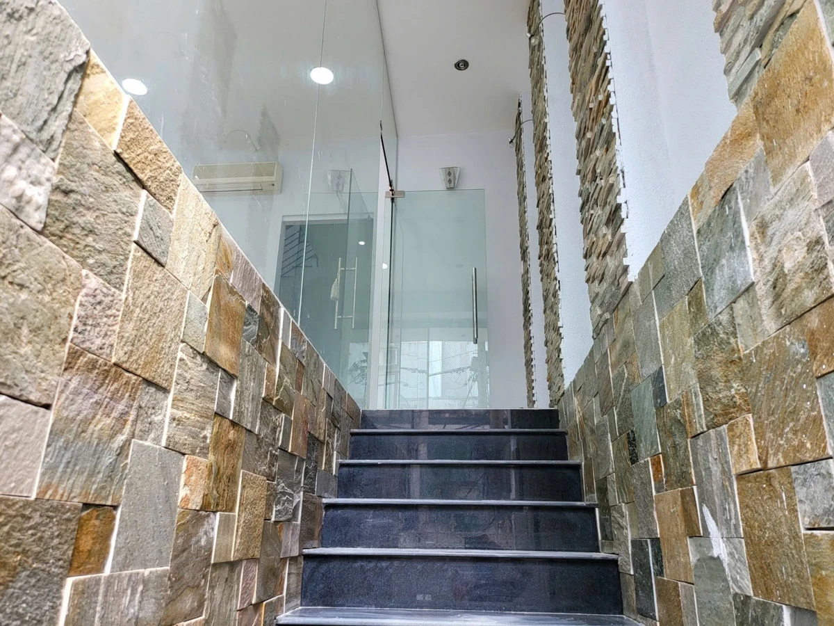 Bán nhà hẻm xe hơi Lý Thường Kiệt, Q10, 5PN, 71m², 14 tỷ - Ảnh thu nhỏ 3