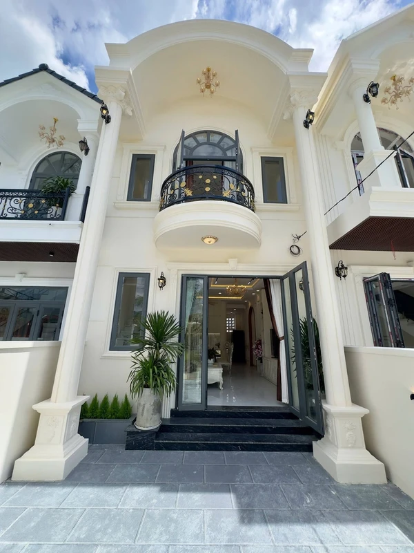 Bán nhà tân cổ điển full nội thất 85m2, 3PN, trung tâm Diên Điền, Khánh Hòa