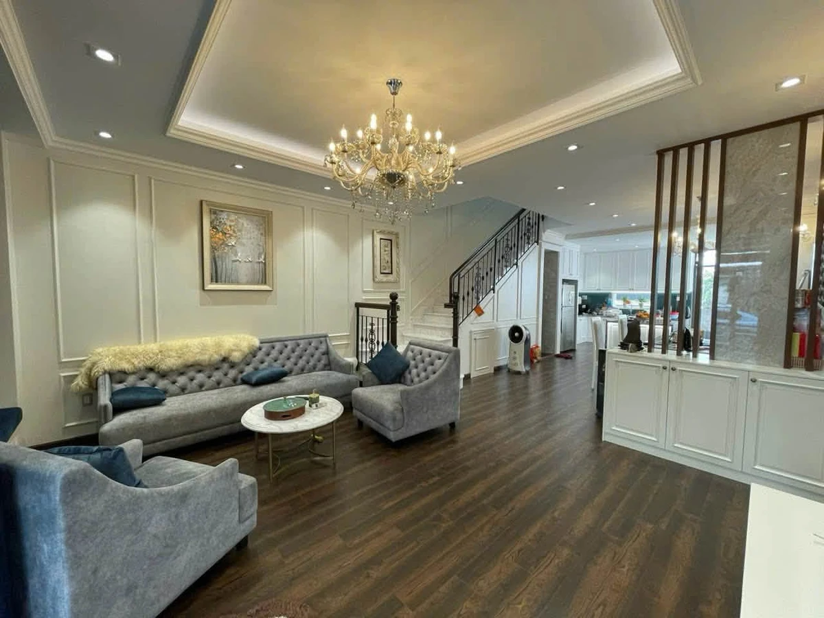 Bán nhà phố Valora Island Mizuki Park 100m² 1 trệt 2 lầu, giá 15 tỷ, Bình Chánh - Ảnh 1