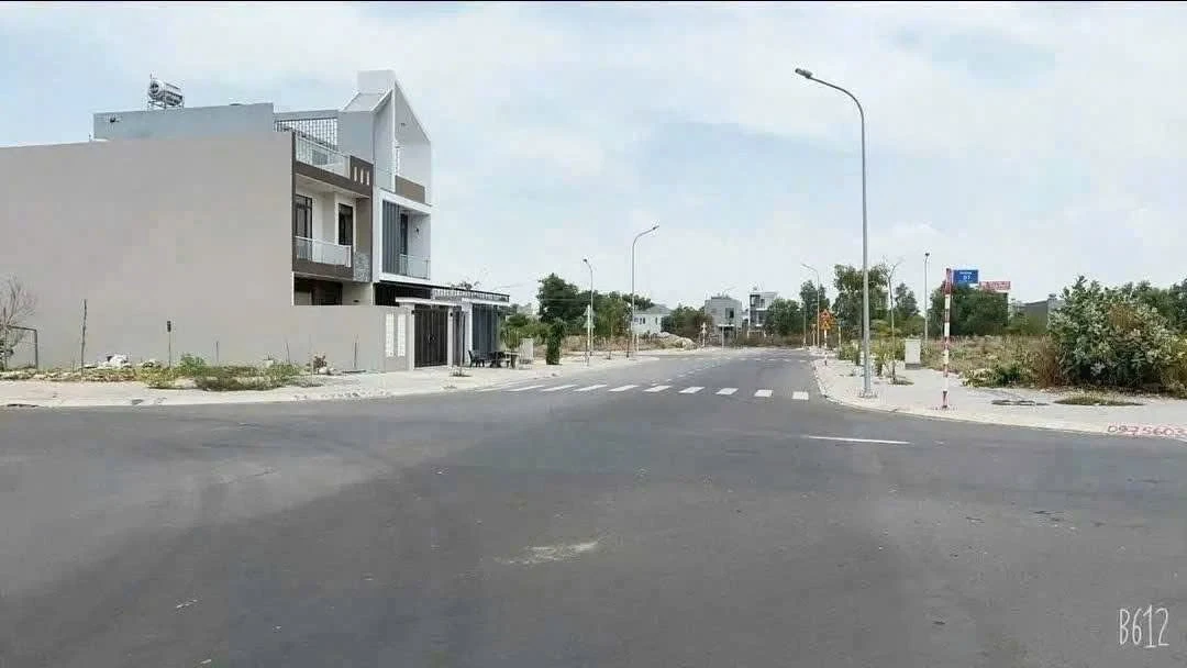 Bán lô đất mặt tiền Hoàng Xuân Nhị Bà Rịa 169m2, 3.3 tỷ - Ảnh thu nhỏ 5