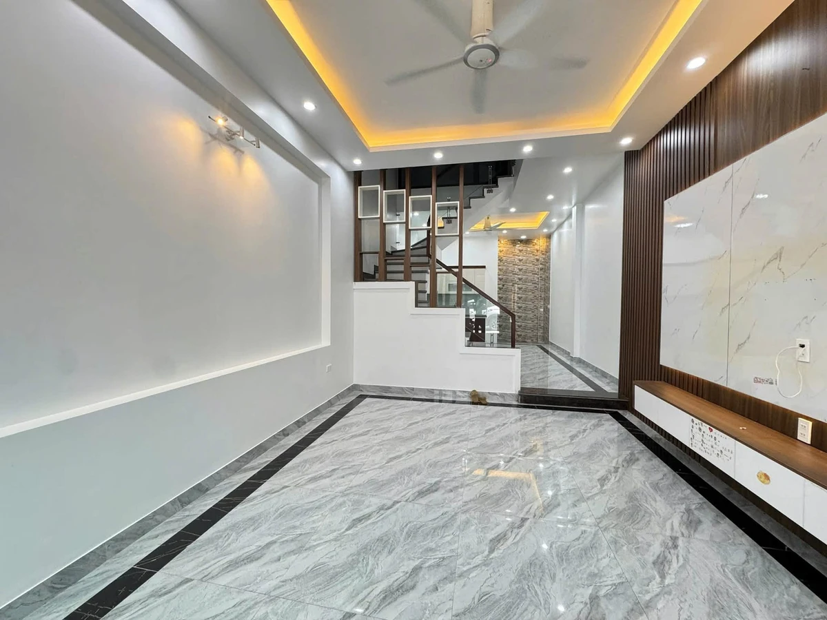 Bán nhà 4 tầng 49,2m2, 4 phòng ngủ, ô tô đỗ cửa tại Him Lam Hùng Vương, Quận 6 - Ảnh 1