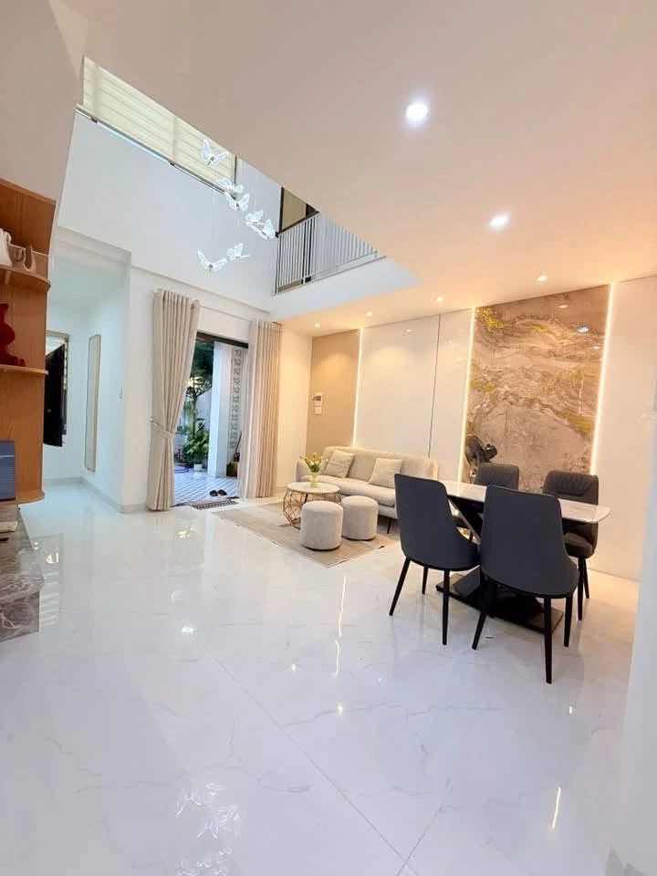 Bán nhà 2 mặt kiệt 61m² gần Hoàng Diệu, Đà Nẵng, nhỉnh 4 tỷ - Ảnh thu nhỏ 2