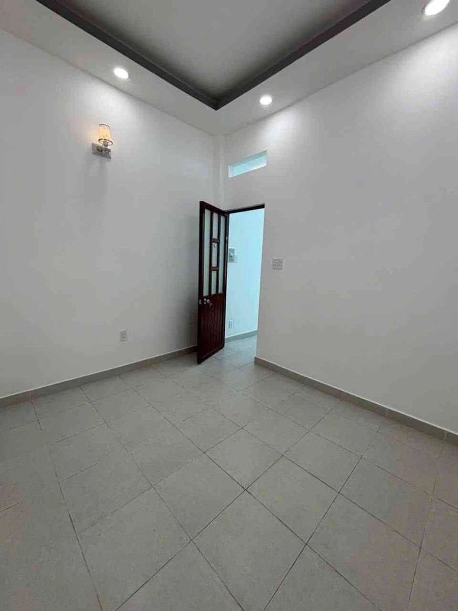 Bán nhà 2 tầng 44m², 2PN, hẻm 4m gần Emart Phan Huy Ích, Gò Vấp, giá 4 tỷ - Ảnh thu nhỏ 3
