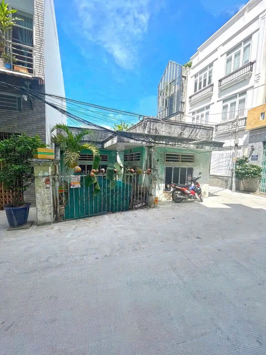 Bán nhà cấp 4 cũ 180m2 gần Lâm Văn Bền, Quận 7, giá 9 tỷ - Ảnh 1