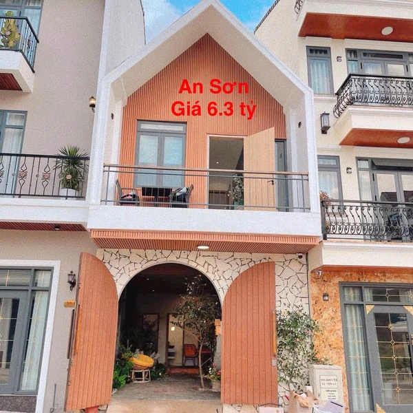 Bán nhà đẹp Đà Lạt 2PN, 65m², 1 trệt 1 lầu, giá 6.3 tỷ