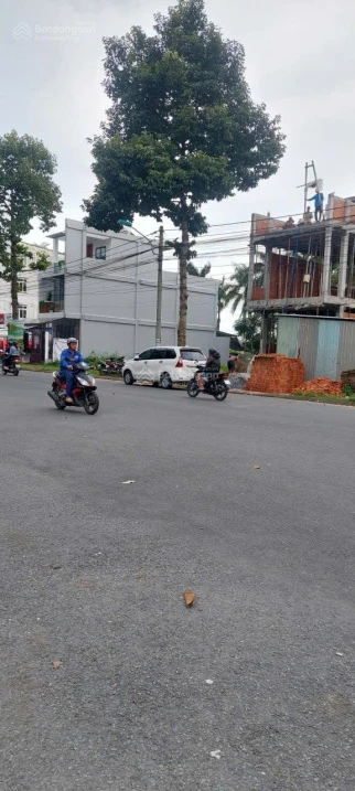 Bốn nền trục chính liền kề đối diện chợ KCN Bình Minh (ngay cầu Cần Thơ) giá 10,4 tỷ