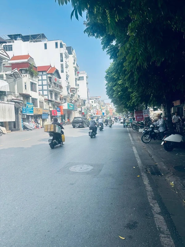 Bán nhà mới 3 tầng 42m² 3PN tại Trần Nguyên Hãn – 3,3 tỷ