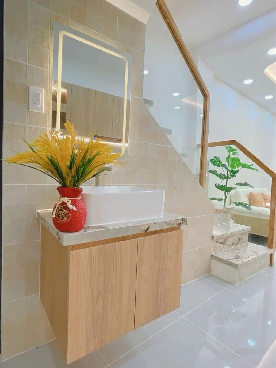 Bán nhà 3 tầng 57m2 (3.8x15) 4PN, đường 8m ô tô đậu cửa, Quận 6, giá 6 tỷ - Ảnh thu nhỏ 3