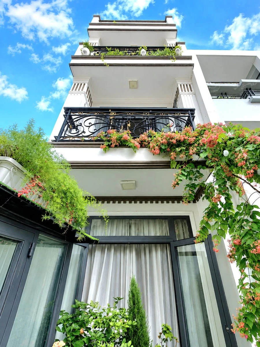 Bán nhà hẻm ô tô 236m² 10 phòng ngủ Cách Mạng Tháng Tám Q3 - Ảnh 1