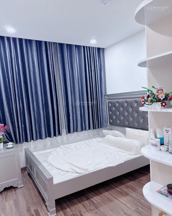 Bán căn góc 2 ban công, chỉ 2 tỷ 800, full nội thất đẹp, view không bị chắn. 0901 018 *** - Ảnh thu nhỏ 3
