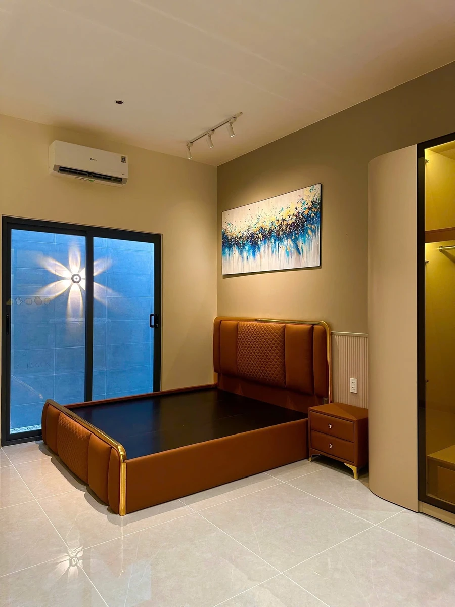 Bán nhà mặt tiền Đặng Thái Mai 75m² 3PN Quận 1 - Ảnh 1