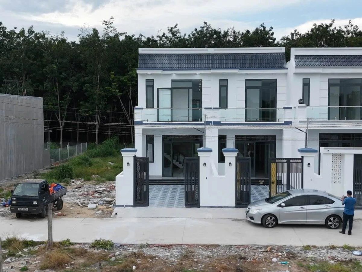 Bán nhà 3PN 175m² Bến Cát Bình Dương 2tỷ3 - Ảnh thu nhỏ 2