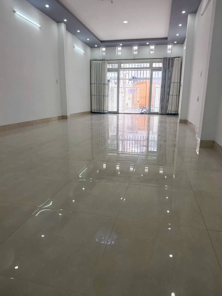 Bán nhà 1 trệt 2 lầu mặt tiền 5x20m Rạch Giá 3 tỷ - Ảnh 1