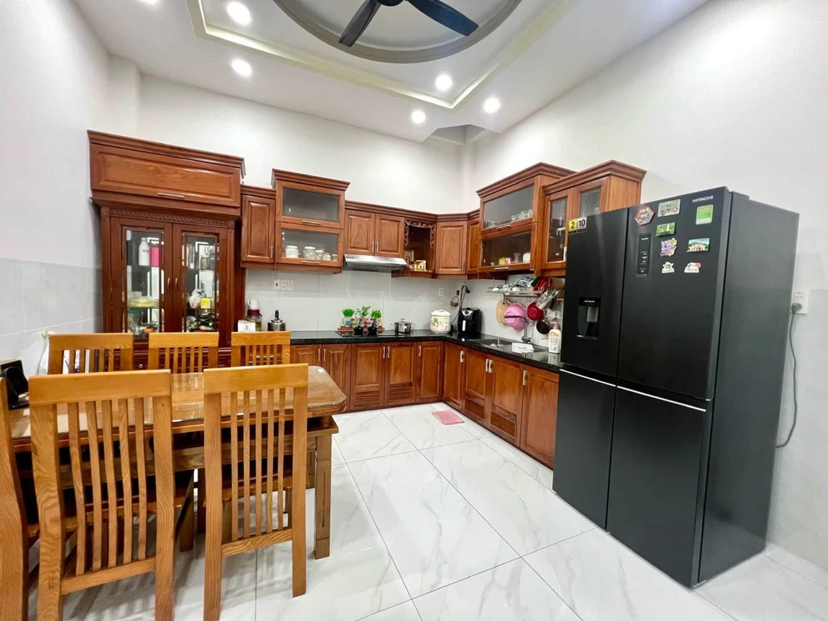 Bán nhà mặt tiền Lê Văn Quới, Bình Tân, 4x13m, 3 tầng, giá 6 tỷ - Ảnh thu nhỏ 4