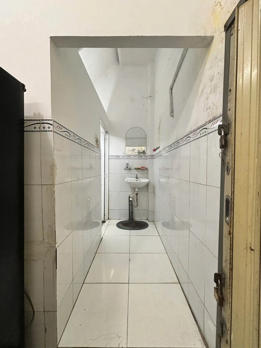 Bán nhà mặt tiền Nguyễn Trung Trực, An Hoà, Rạch Giá, ngay chợ Tắc Ráng, 4,5x16,95m - Ảnh thu nhỏ 3