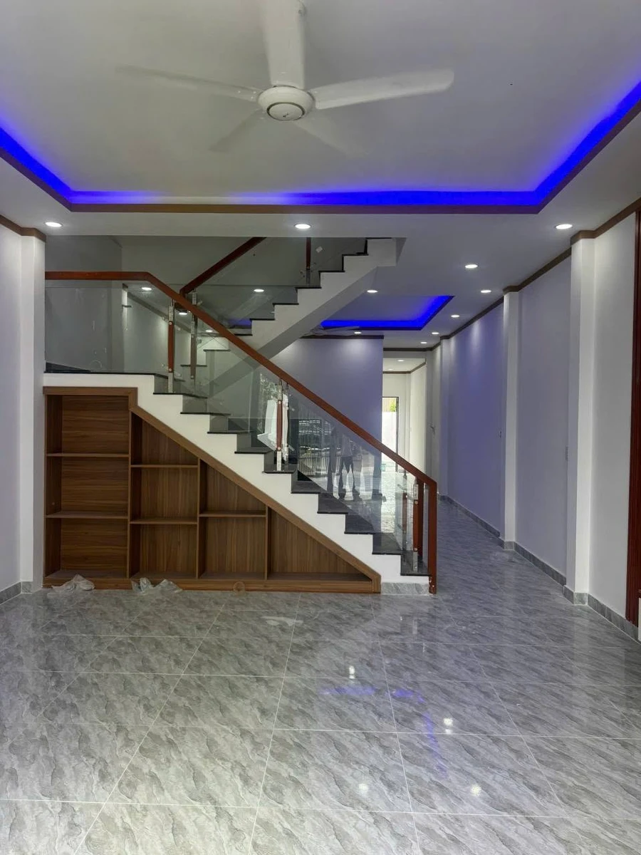 Bán nhà trệt lầu 4PN Mỹ Phước 100m2, giá 2.2 tỷ - Ảnh thu nhỏ 2