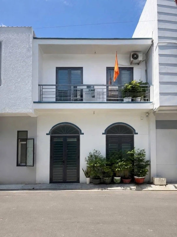 Nhà 2 tầng Nha Trang, 60m², 2 phòng ngủ, 2,45 tỷ