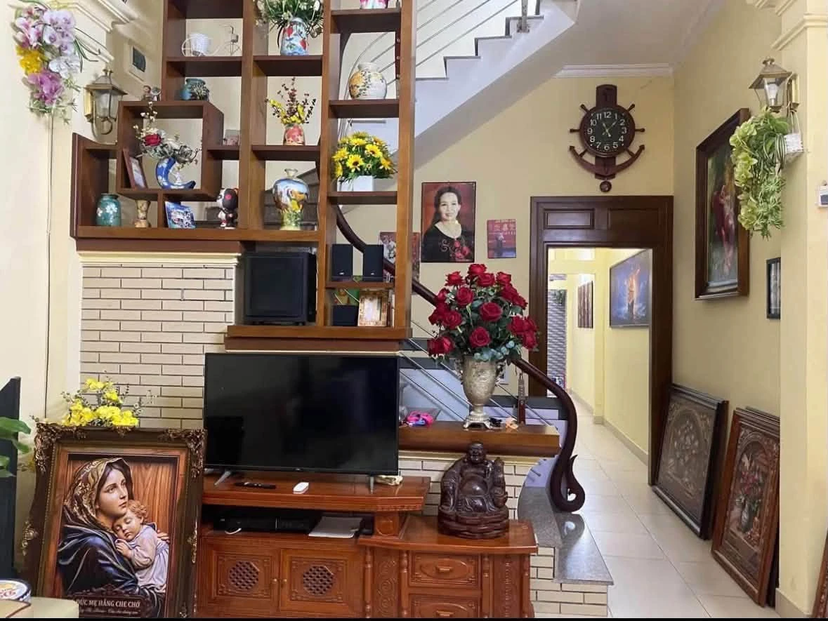 Bán nhà 3 tầng 176m² 4PN Phường Bình Hàn, Hải Dương - Ảnh thu nhỏ 2
