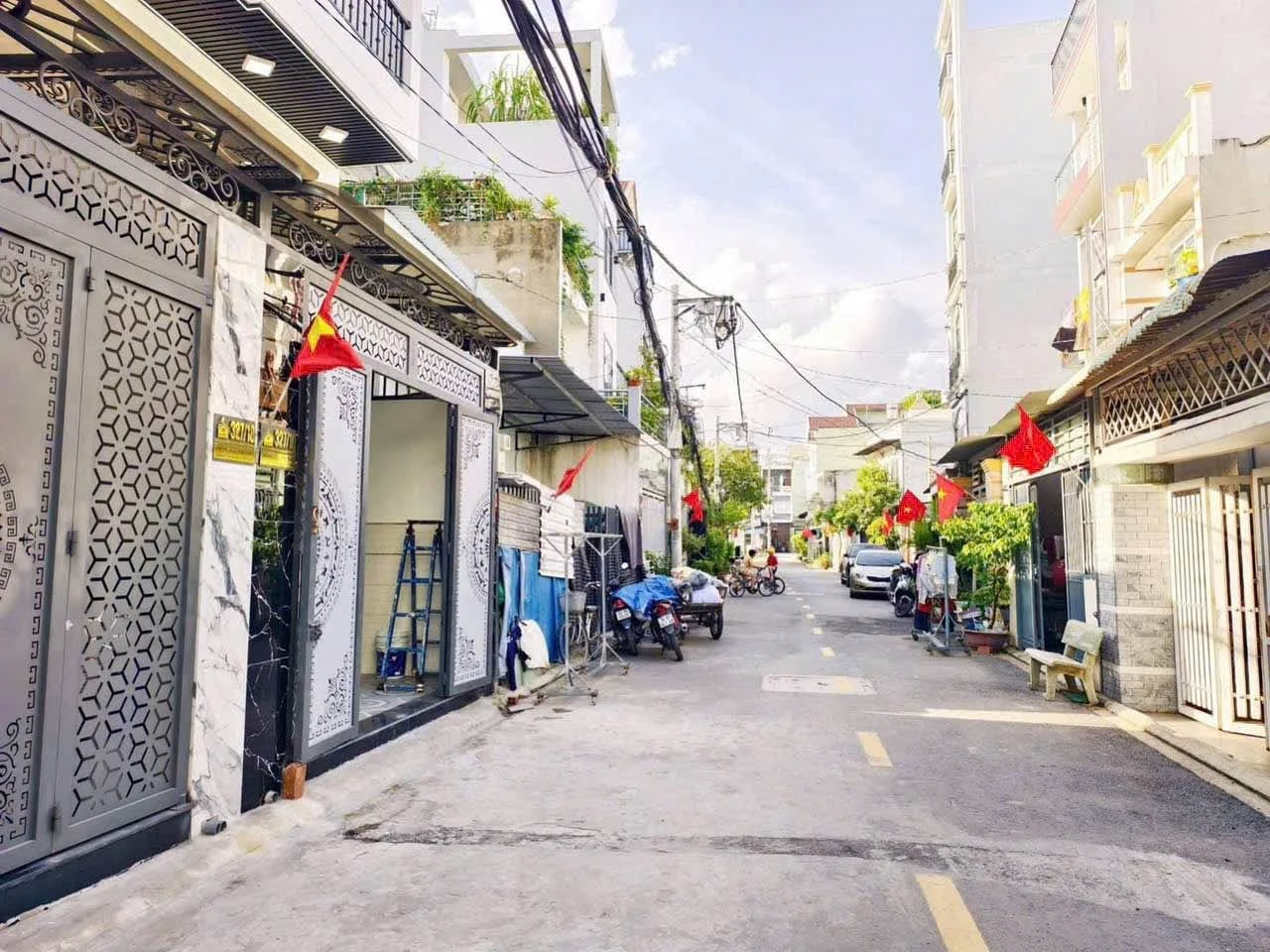 Bán nhà 4x14m 1 trệt 1 lửng 3 lầu, 4PN 5WC, giá 6,98 tỷ, Quận 12 - Ảnh 1