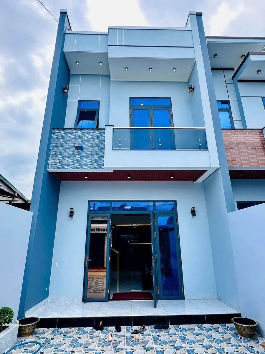 Bán nhà 3 phòng ngủ sân vườn Y Wang Tân Phú 150m² - Ảnh 1