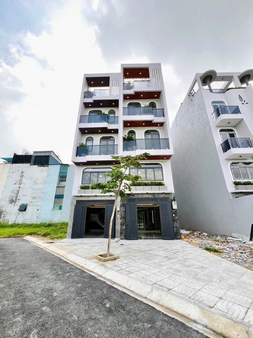 Bán nhà phố 4x15 đến 4x30m có thang máy đường Nguyễn Ảnh Thủ, Hiệp Thành, Quận 12 - Ảnh 1
