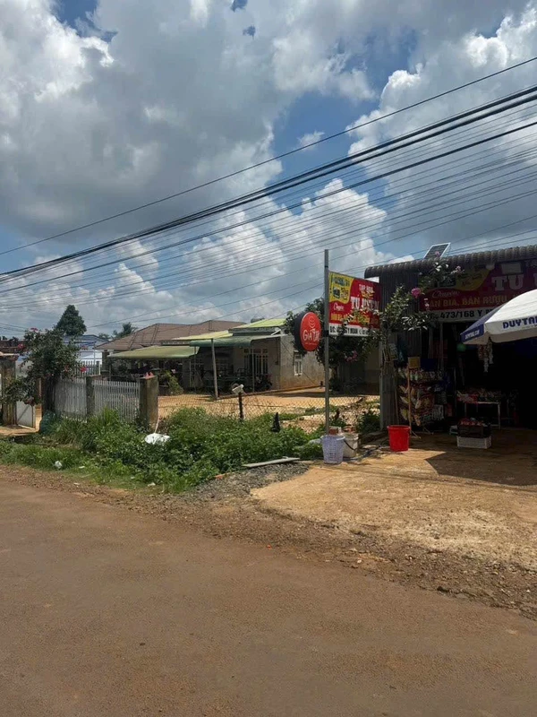 Bán đất mặt tiền 240m2 đường Y Moan, phường Buôn Ma Thuột, Đắk Lắk