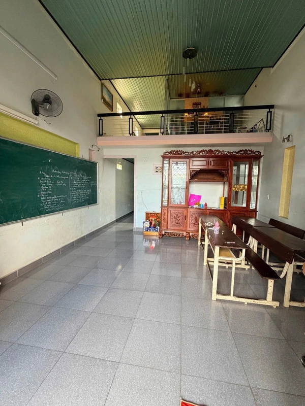 Bán nhà mê lửng hẻm ô tô 99,8m² đường Y Wang, TP. Buôn Ma Thuột