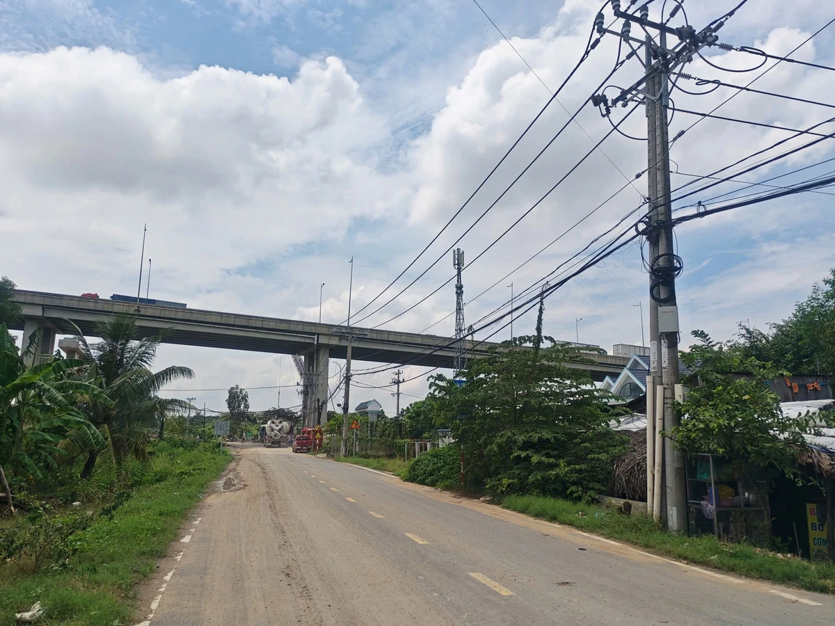 Bán lô đất mặt tiền 832m2 giá 12 tỷ gần vành đai 3, TP Thủ Đức - Ảnh thu nhỏ 2