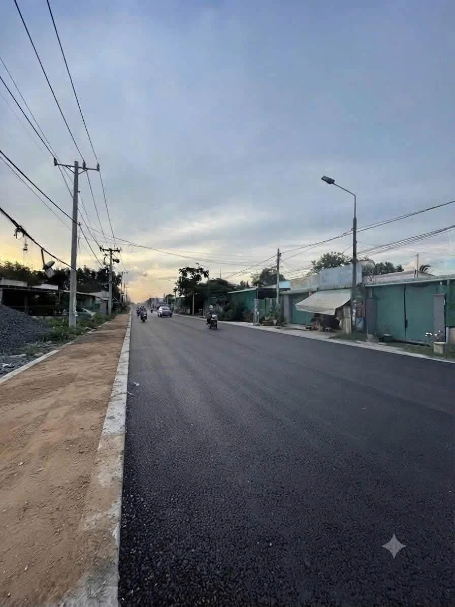 Bán đất mặt tiền Hương Lộ 15, 142m², 1,3 tỷ - Ảnh 1