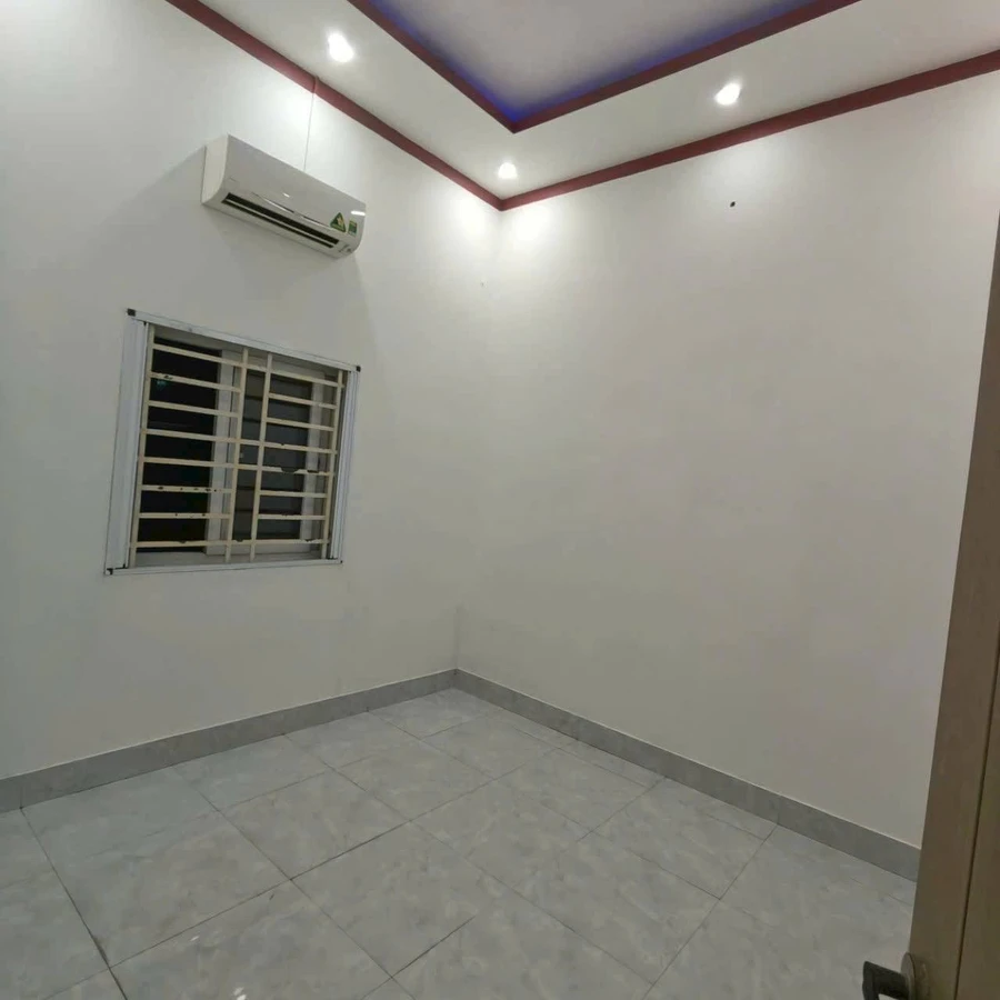 Nhà cấp 4 bán 2 tỷ, 150m² gần trường Thới Hòa - Ảnh thu nhỏ 4